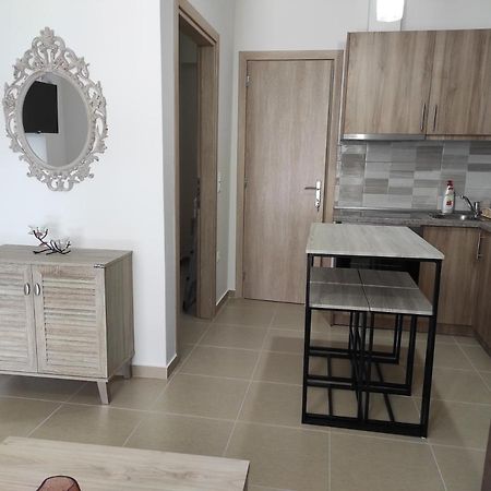 Nastazia Appartement Néa Péramos Buitenkant foto