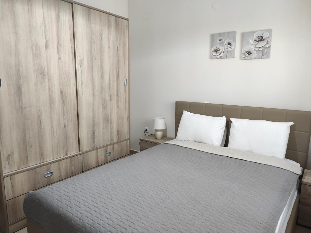 Nastazia Appartement Néa Péramos Buitenkant foto