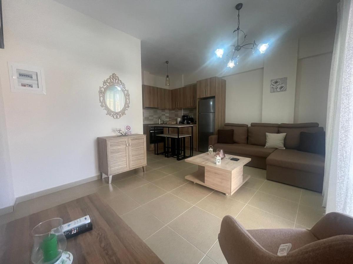 Nastazia Appartement Néa Péramos Buitenkant foto